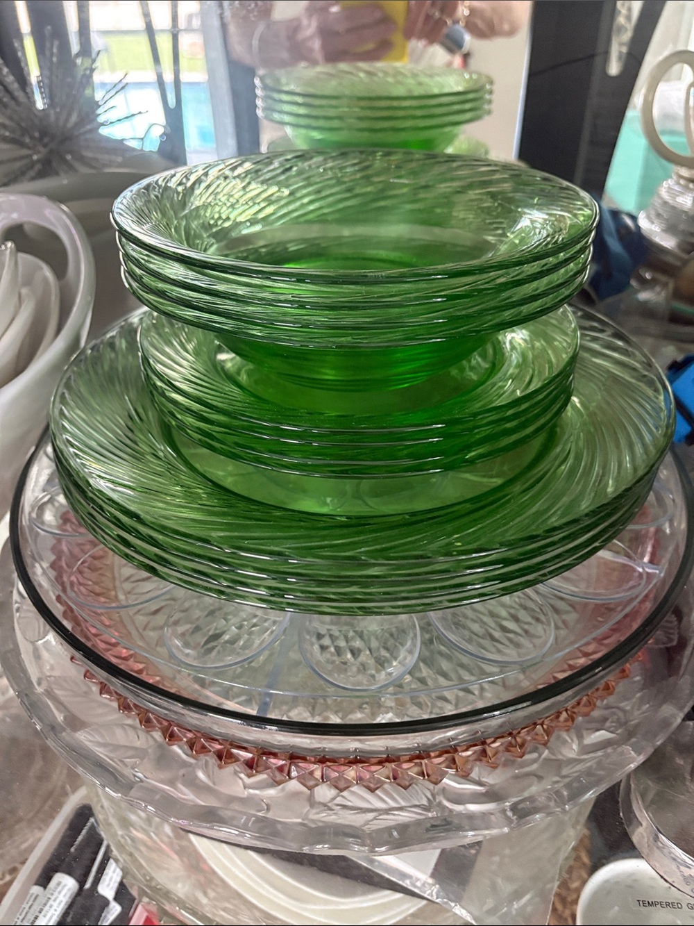 Pyrex Green Swirl Glass Plate Stack set of 12- -4 dinner plates,4 salad , 4